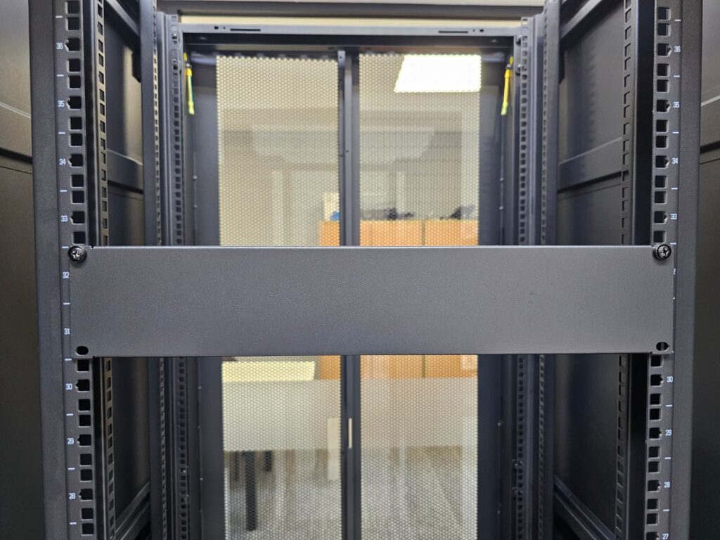 Rack Blanking Panel 19″ Horizontal | RackPower | Rack Mounted Power ...